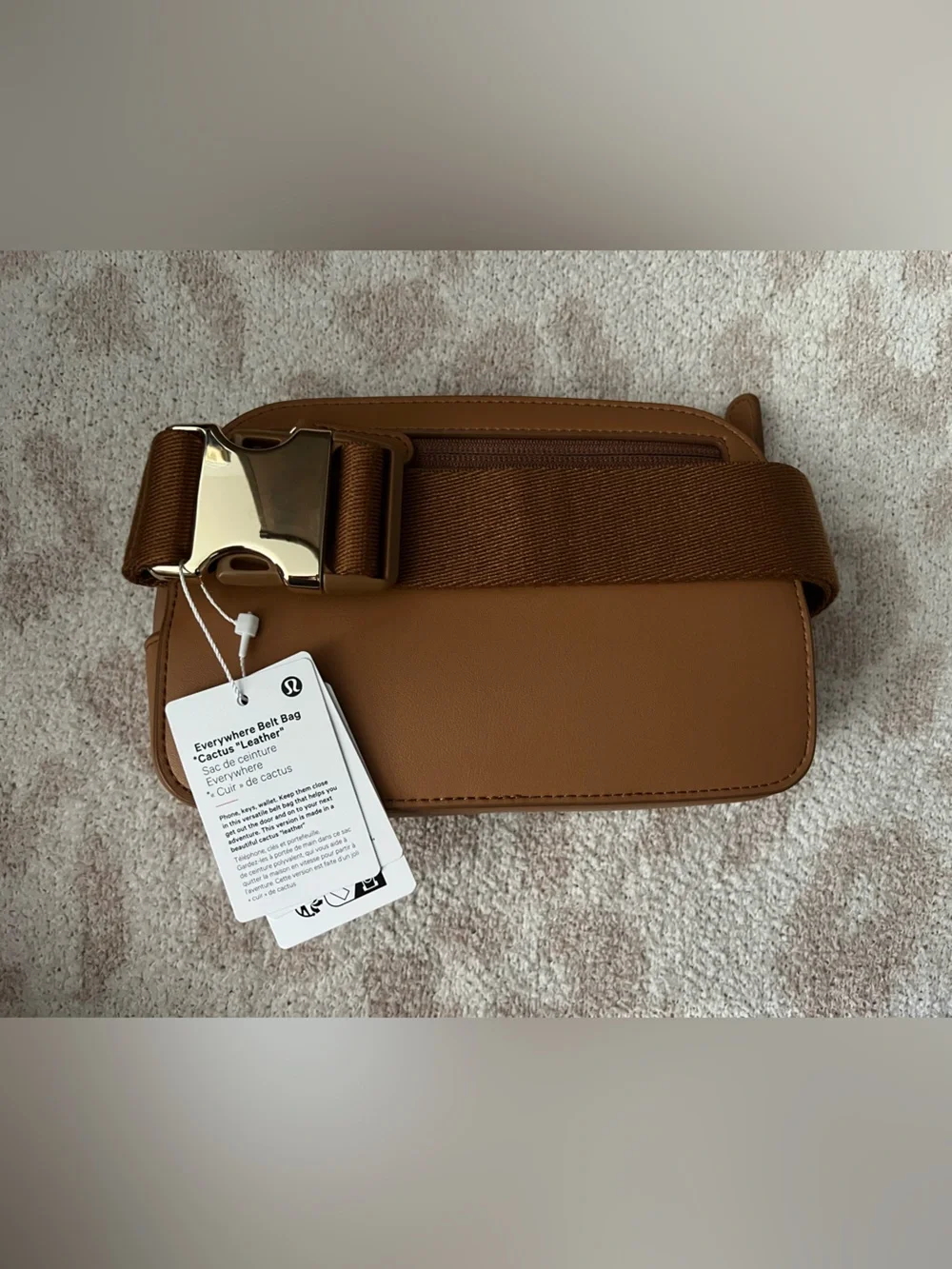 Lululemon Everywhere Beltbag “Cactus Leather”